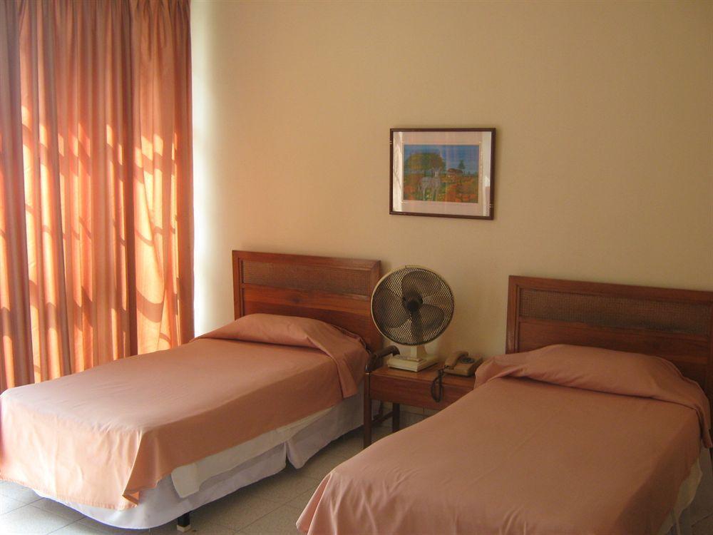 Hotel Royal Plaza 卡利 外观 照片