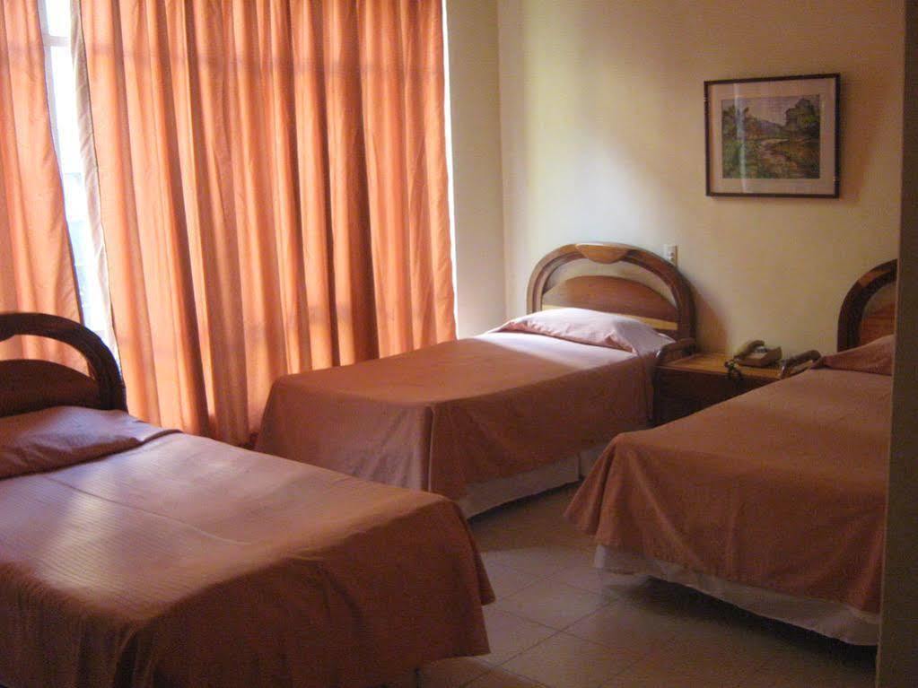 Hotel Royal Plaza 卡利 外观 照片